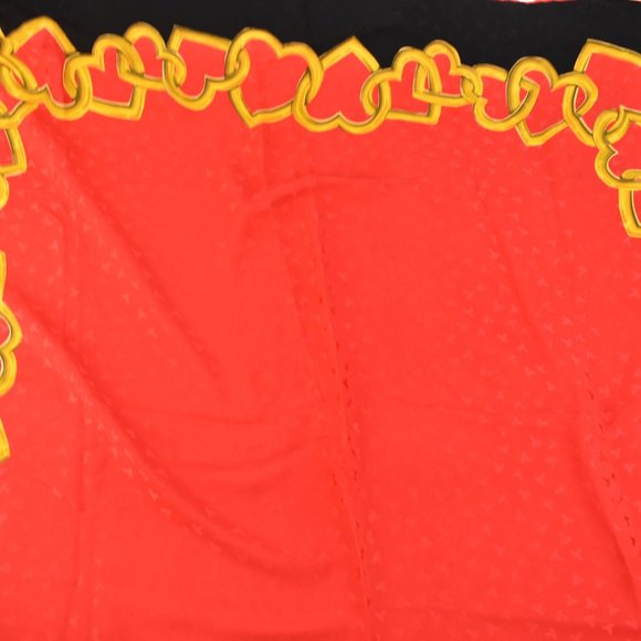 TIFFANY & Co: Red/Black, Hearts & Logo Scarf (mp) - Picture 5 of 6